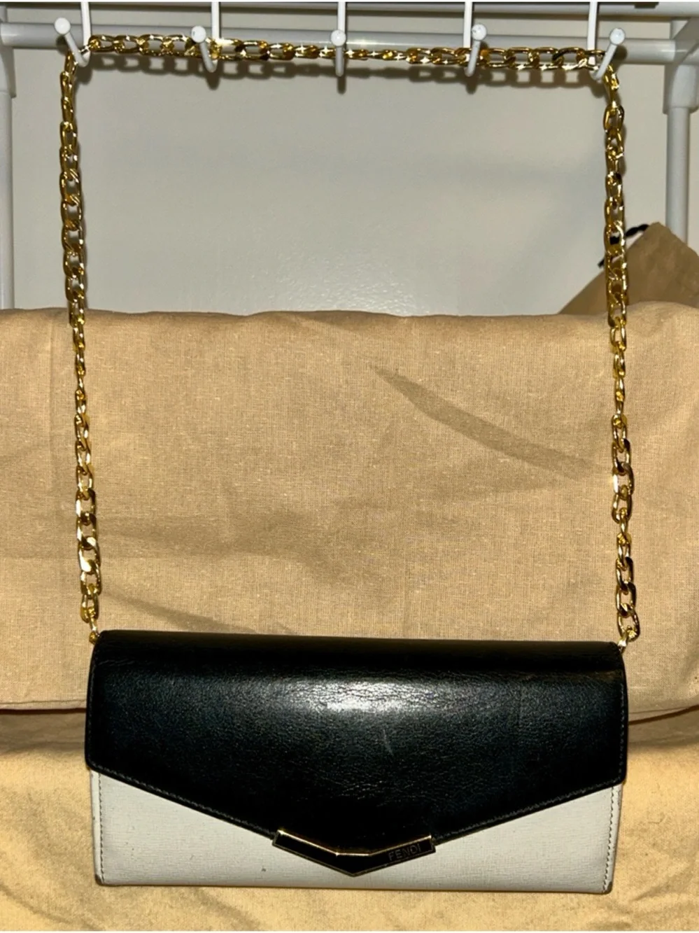 Fendi Black Leather V-Detail Wallet - Picture 12 of 12